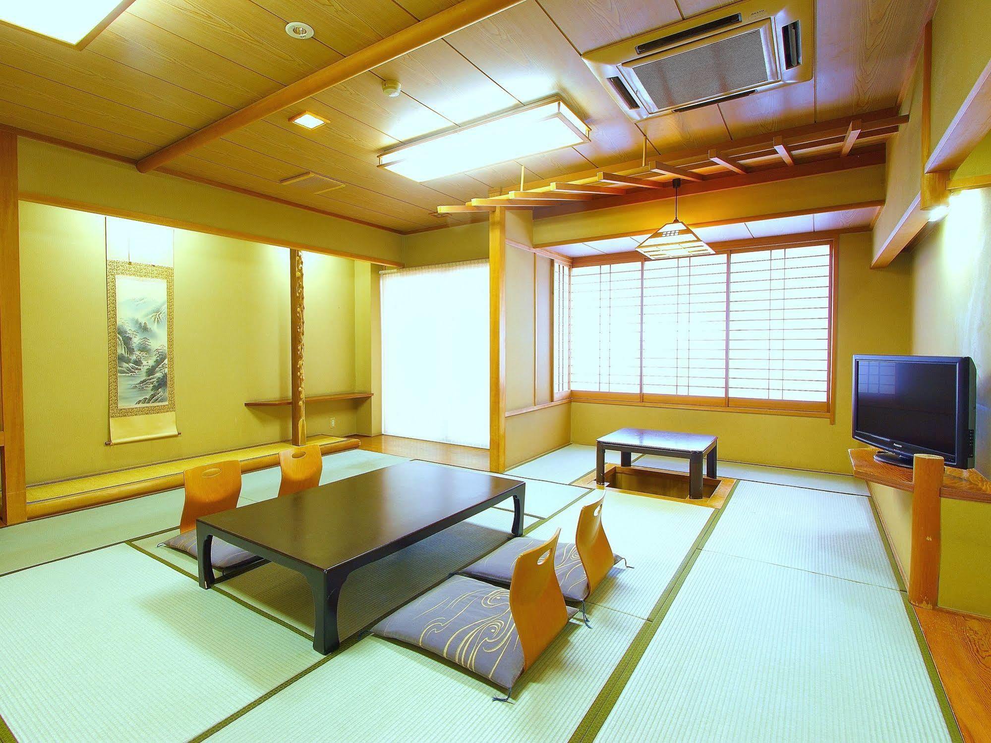 Isawa View Hotel Fuefuki Экстерьер фото