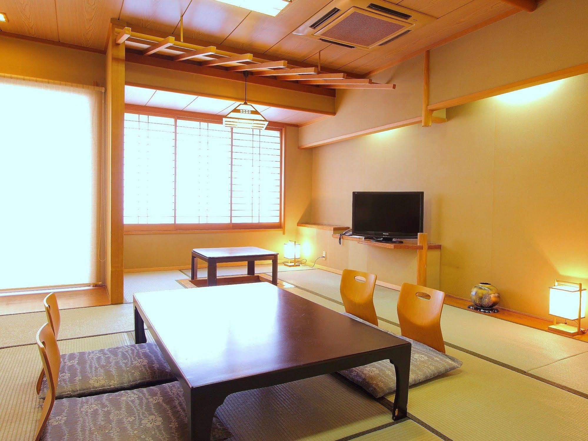 Isawa View Hotel Fuefuki Экстерьер фото